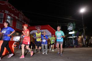 BIB: 4570, 3107, 4893
                            <button type="button" onclick="openModal(26261622)" class="btn btn-primary btn-sm float-right btn-popup" data-toggle="modal" data-target=".modal-high-quality">
                        <i class="fas fa-shopping-cart"></i> Add to Cart
                    </button>
                                            <button type="button" onclick="isThisMe(26261622, true)" class="btn btn-success btn-sm float-right btn-popup btn-isme hidden" data-toggle="tooltip" data-placement="bottom" title="นี่คือรูปของคุณใช่ไหม คลิกที่นี่เพื่อเอาเข้าอัลบั้ม">
                        <i class="fas fa-plus"></i> Add to album
                    </button>
                    <button type="button" onclick="isThisMe(26261622, false)" class="btn btn-warning btn-sm float-right btn-popup btn-isnotme hidden">
                        <i class="fas fa-ban"></i> Remove from album
                    </button>